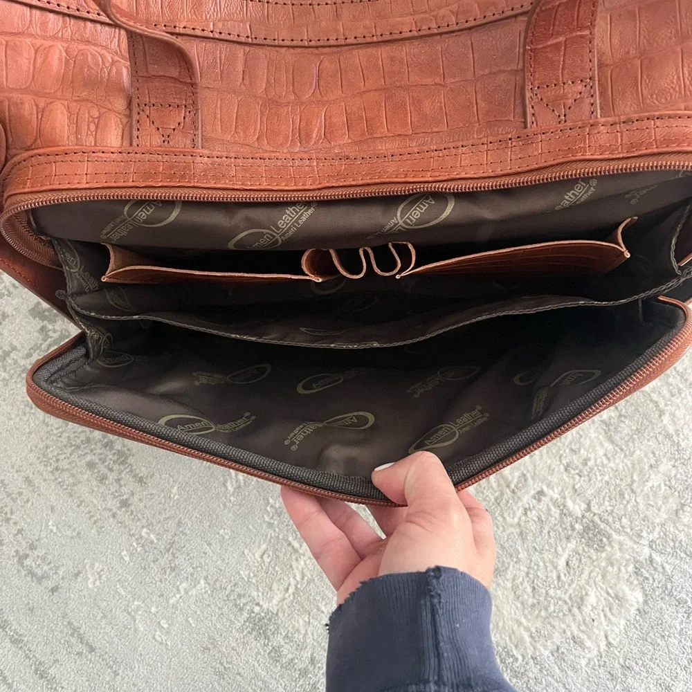 Brown Leather Carry On Bag - Picture 2 of 7